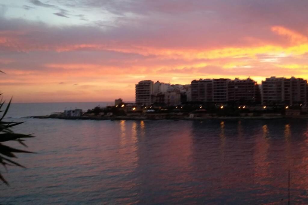 St Julians' Sea Front, Spectacular View, Apartment San Julián Exterior foto